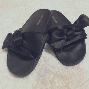 Steve Madden Ribbon Slides